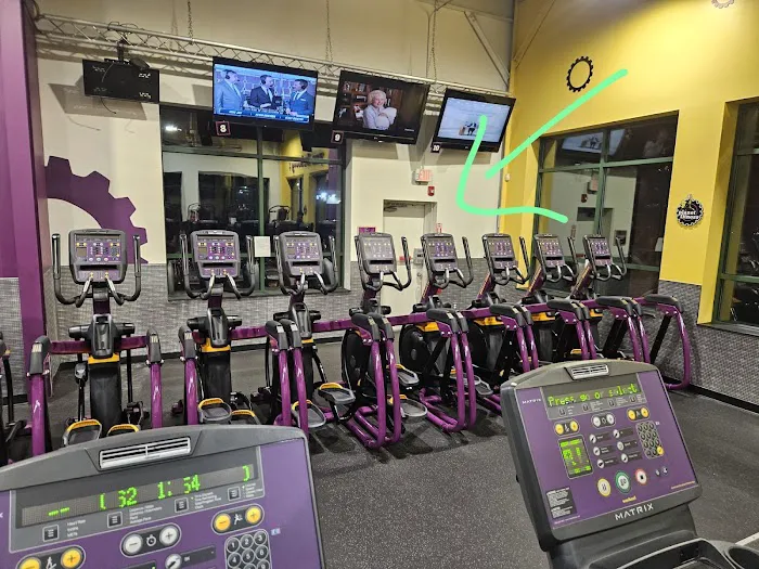 Planet Fitness Picture 3