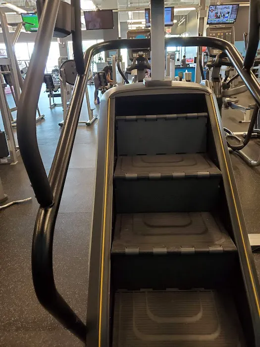 Blink Fitness Clifton Picture 9