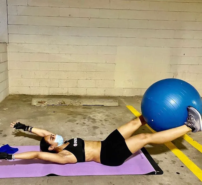 Retro Fitness Picture 8