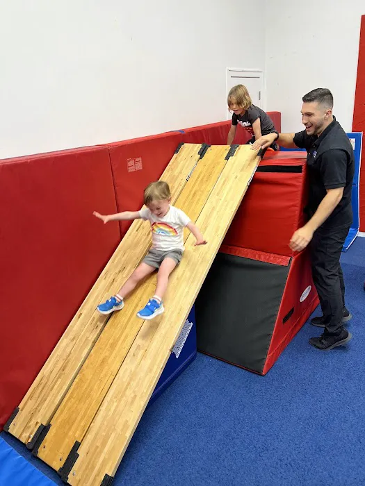 IMC KIDS GYM Picture 9