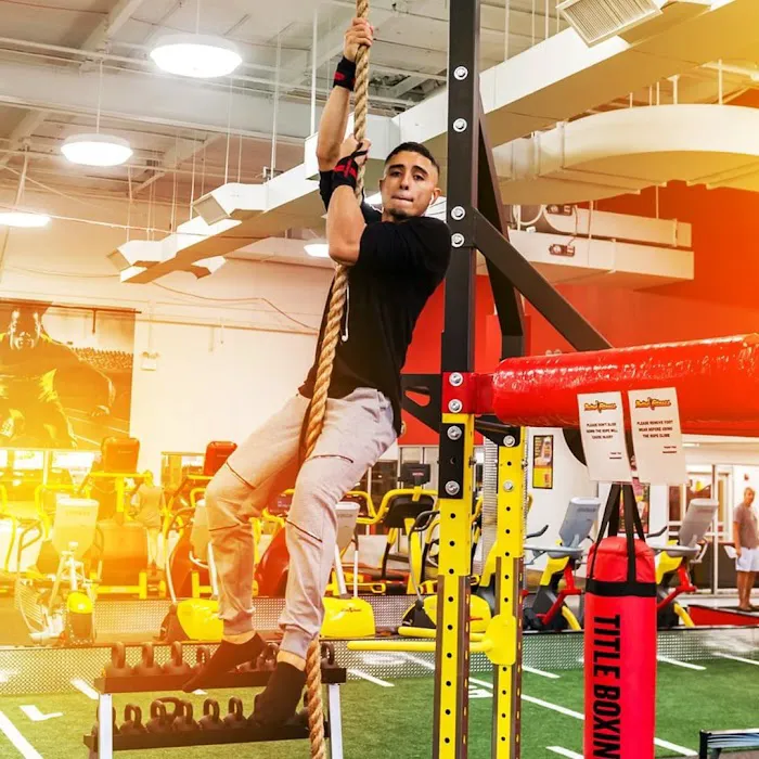 Retro Fitness Picture 2