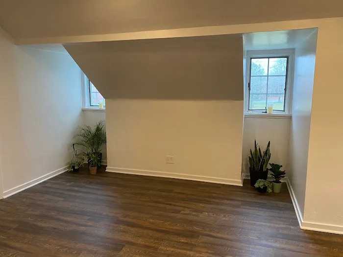 Lakeview Yoga Studio Picture 6