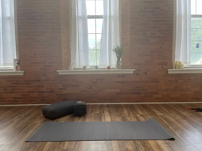 Roots Yoga and Fitness Picture 2