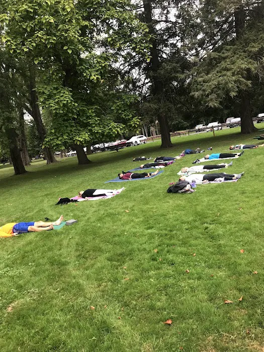 Heartspace Community Yoga & Wellness Picture 10
