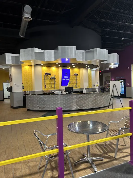 Planet Fitness Picture 8