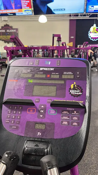 Planet Fitness Picture 4
