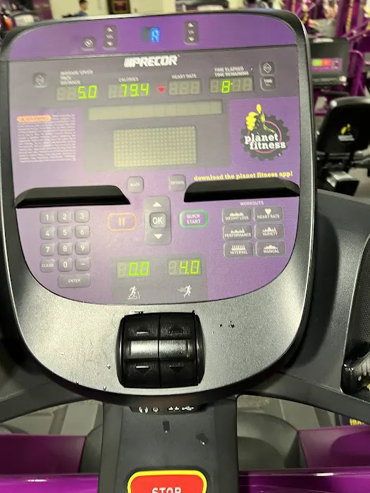Planet Fitness Picture 7