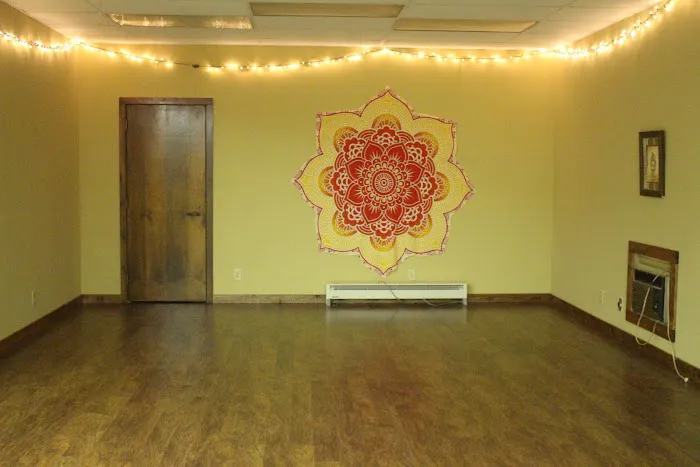 Full Lotus Yoga & Wellness Picture 4