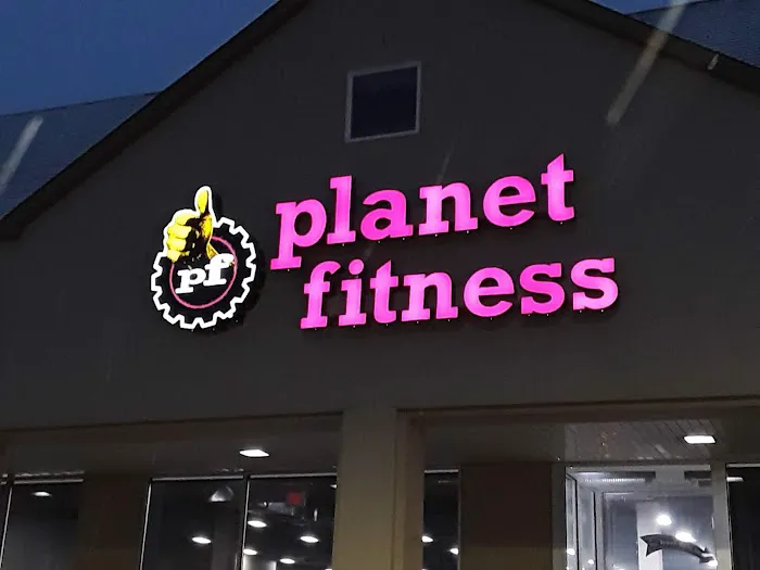 Planet Fitness Picture 1