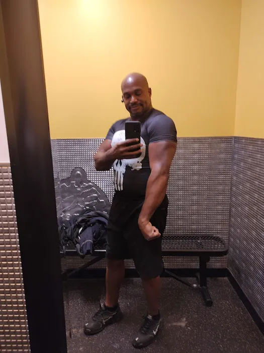 Planet Fitness Picture 3