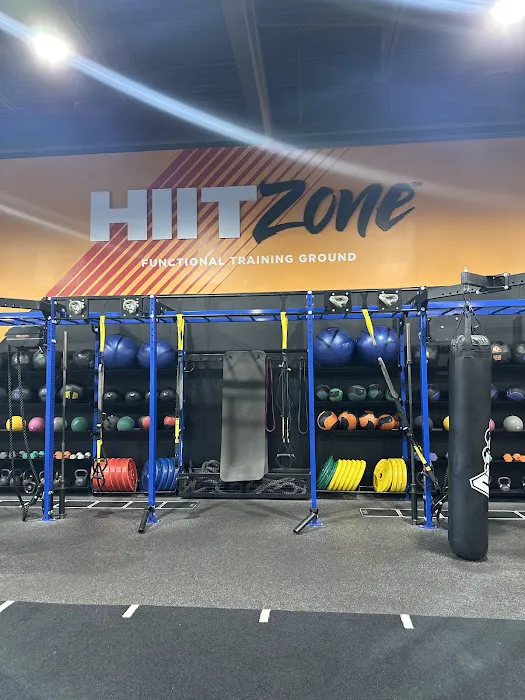 Crunch Fitness - Clifton Picture 1