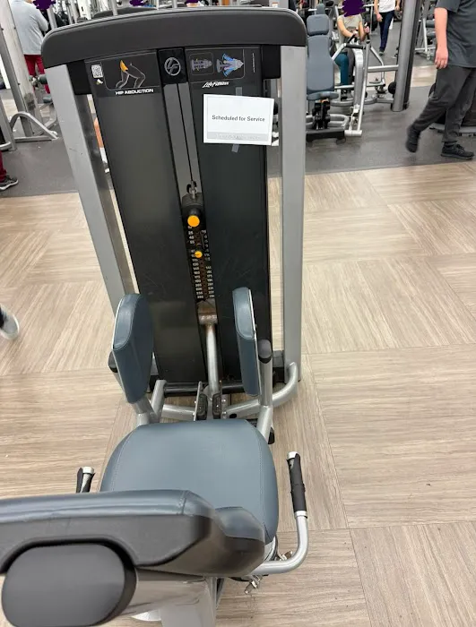 LA Fitness Picture 6