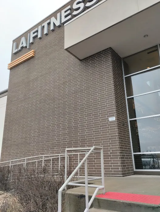 LA Fitness Picture 8