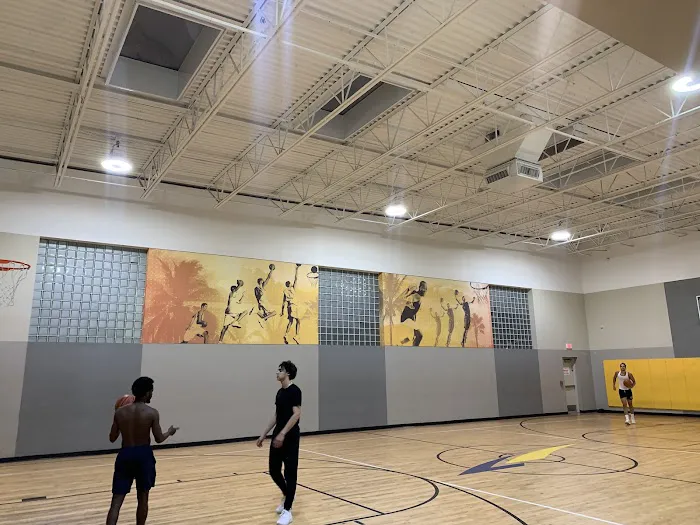 LA Fitness Picture 2