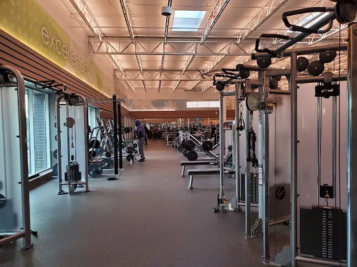 LA Fitness Picture 4