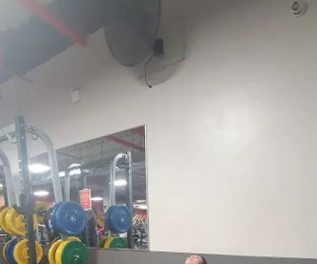 Crunch Fitness - Staten Island
