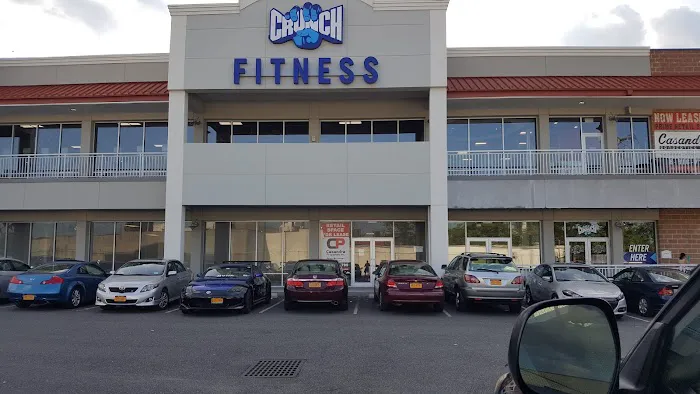 Crunch Fitness - Staten Island Picture 4