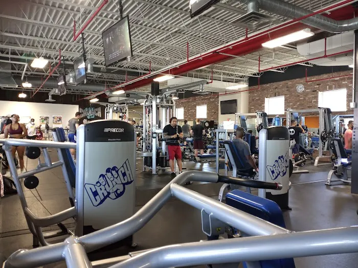 Crunch Fitness - Staten Island Picture 10