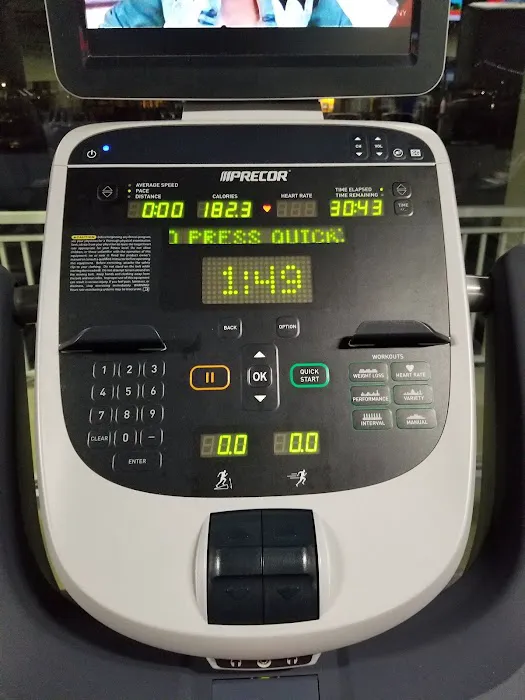 Crunch Fitness - Staten Island Picture 5