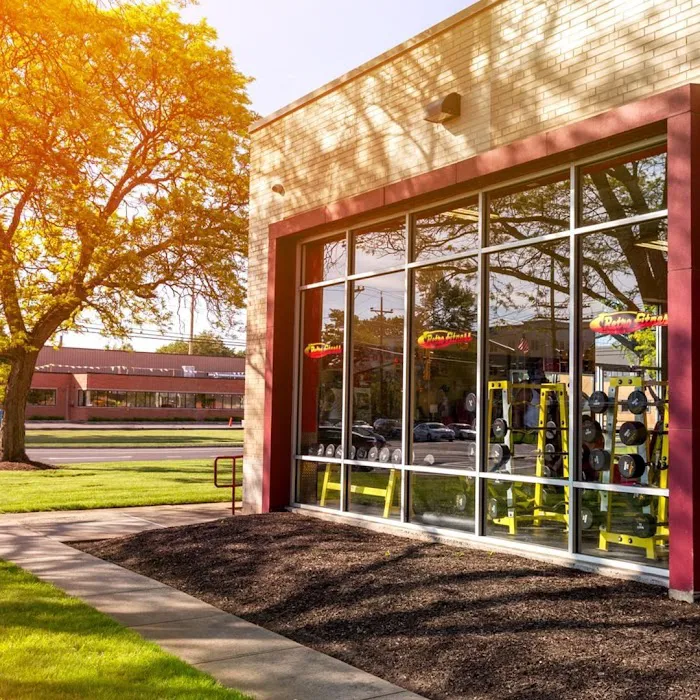 Retro Fitness Picture 8