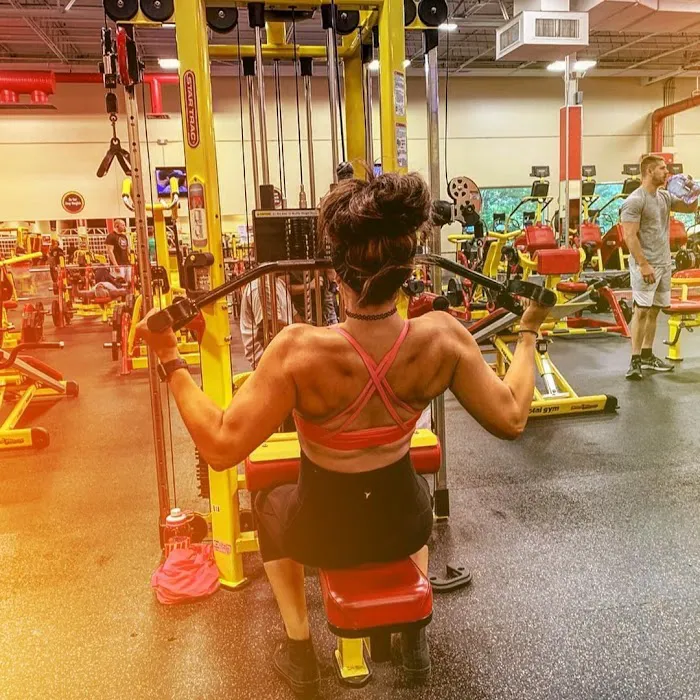 Retro Fitness Picture 3