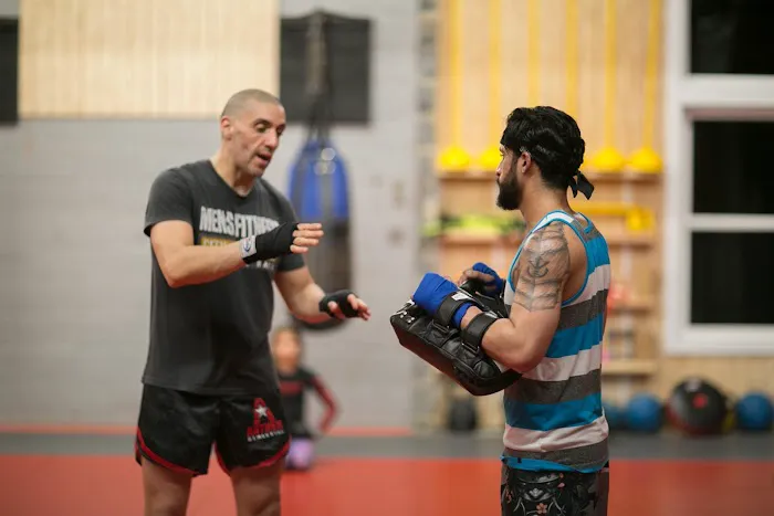 Jai Su Muay Thai Kickboxing Picture 1