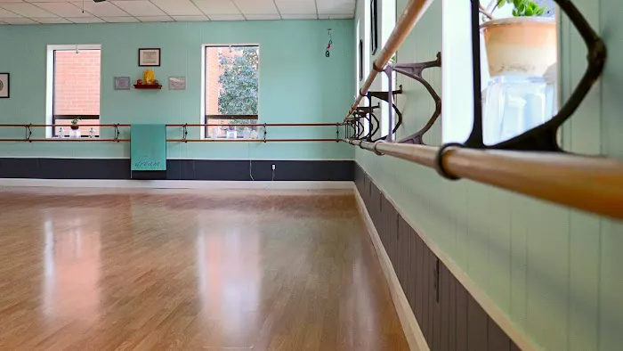 Studio 108 | Beyond Stretch Picture 3