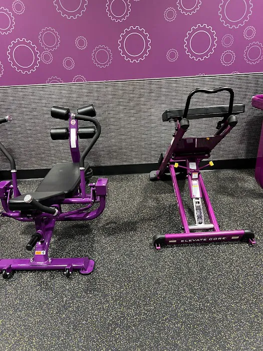 Planet Fitness Picture 6