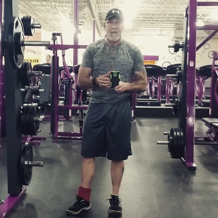 Planet Fitness Picture 7