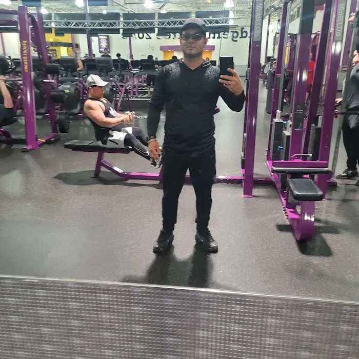 Planet Fitness Picture 8