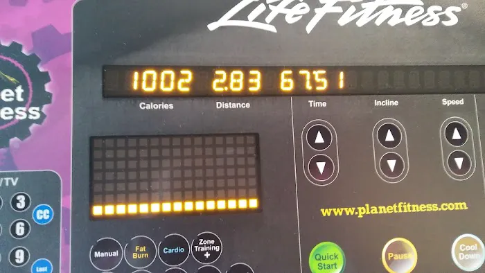 Planet Fitness Picture 6
