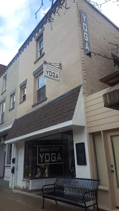Broad Street Yoga Picture 2