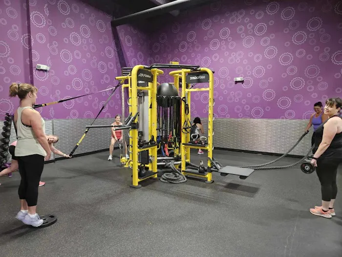 Planet Fitness Picture 2