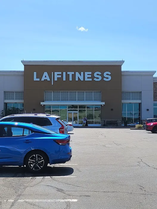LA Fitness Picture 7