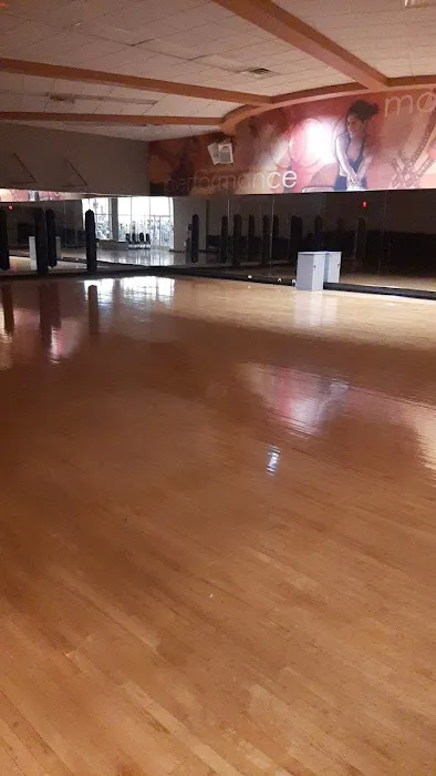 LA Fitness Picture 4