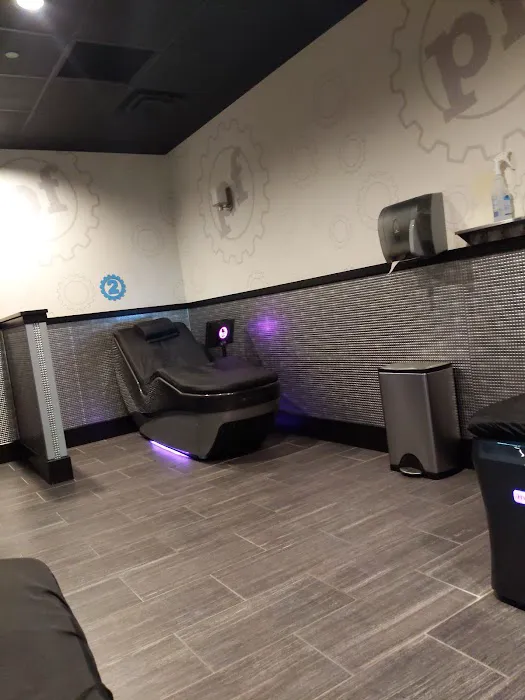 Planet Fitness Picture 2