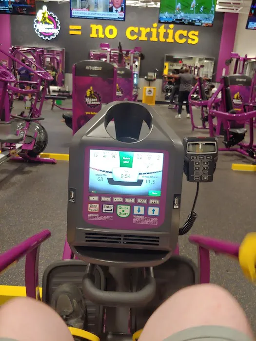 Planet Fitness Picture 6
