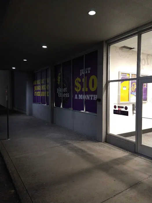 Planet Fitness Picture 4
