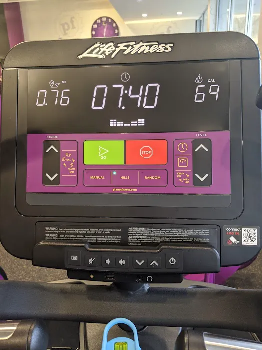 Planet Fitness Picture 10