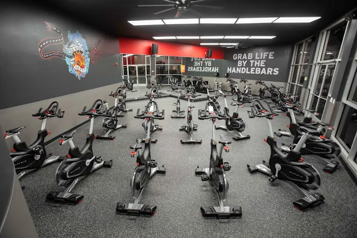 Crunch Fitness - Pleasant Hills Picture 6