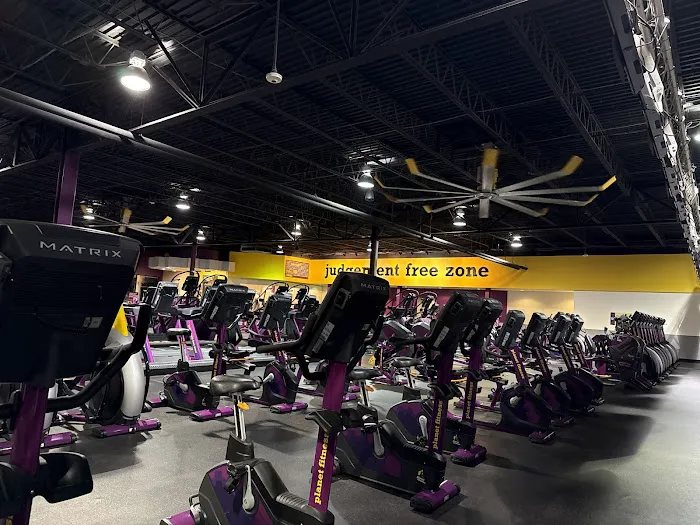 Planet Fitness Picture 5