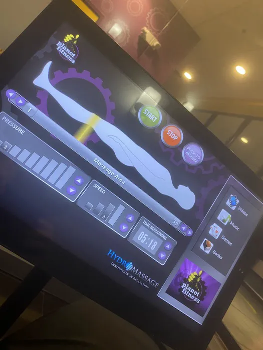 Planet Fitness Picture 6
