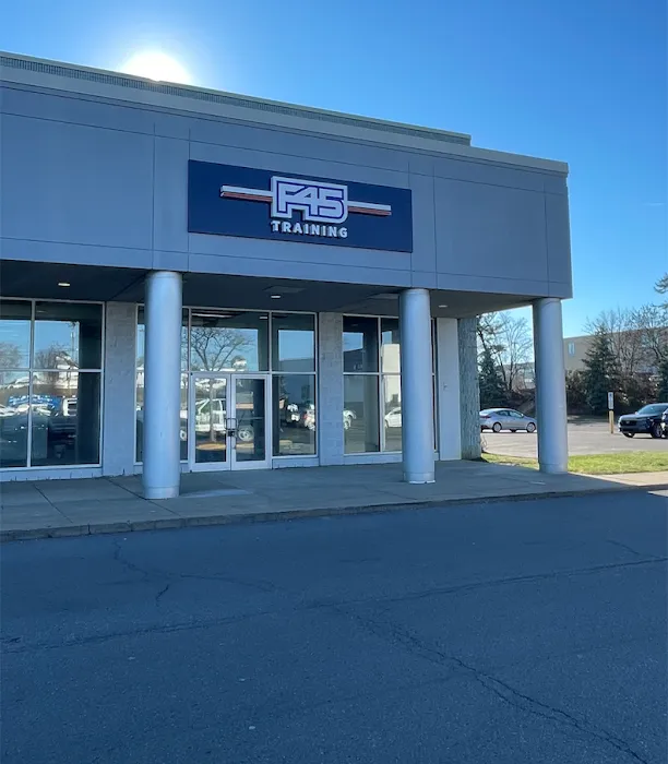 F45 Training South Hills Picture 10