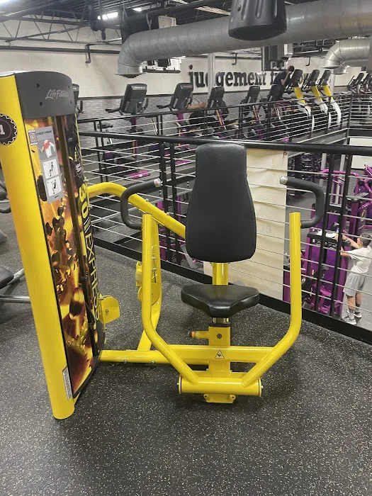 Planet Fitness Picture 6