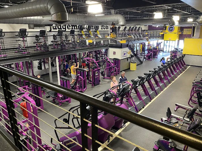 Planet Fitness Picture 10