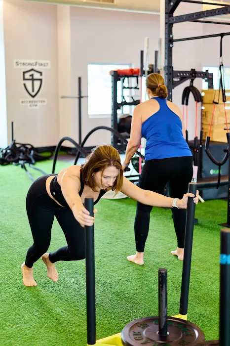 Her Strength Studio Picture 7