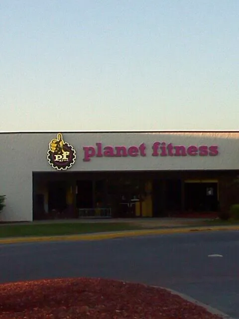 Planet Fitness Picture 3