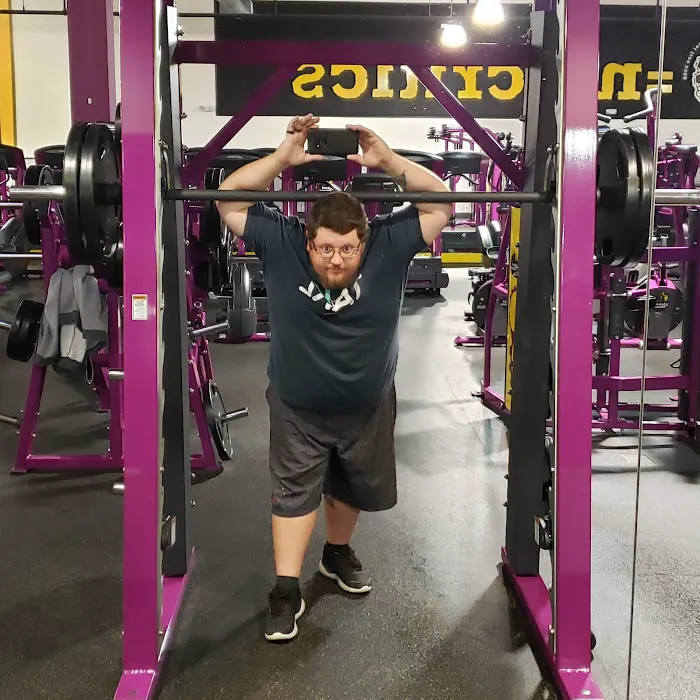 Planet Fitness Picture 10