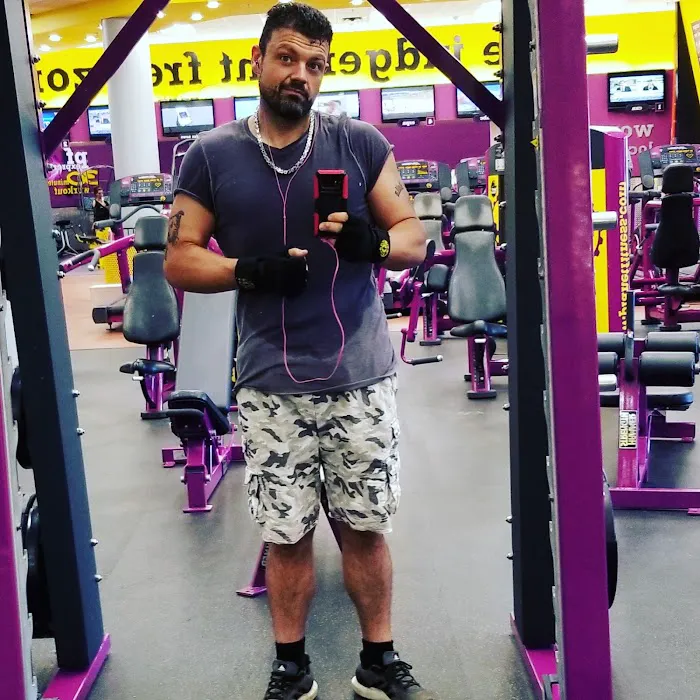 Planet Fitness Picture 8