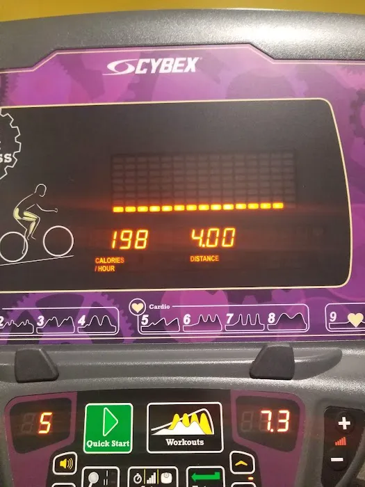 Planet Fitness Picture 6